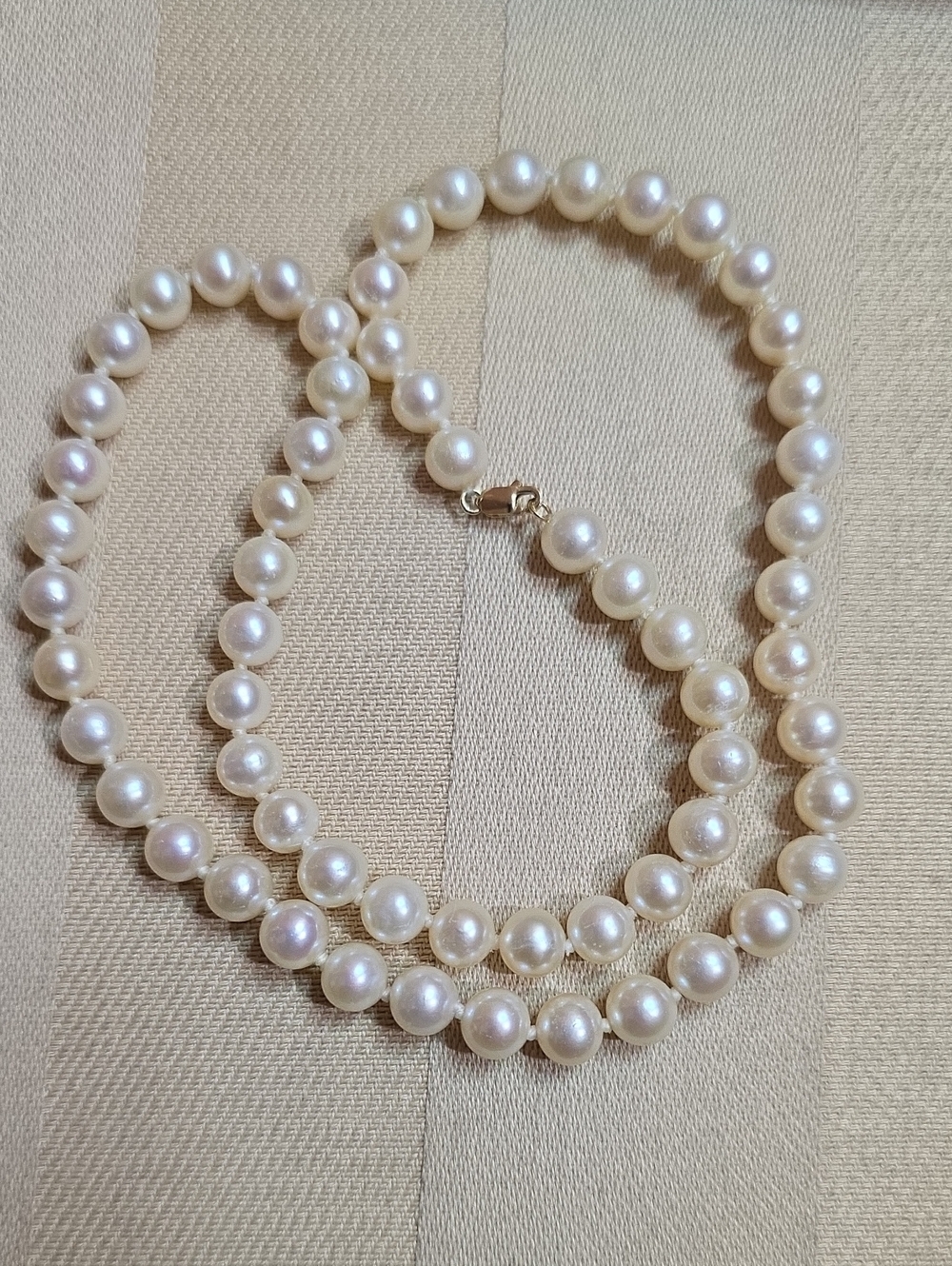 14K SALTWATER CULTURED PEARLS 18 INCHES BEAUTIFUL LUSTER 6.3 MM